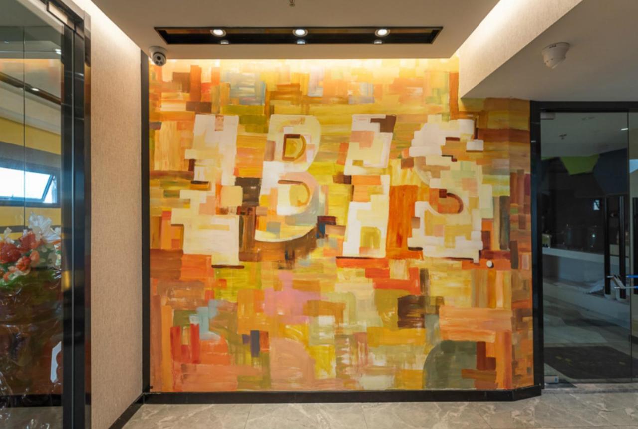 Hotel Ibis Styles Fuzhou WuYi Square Exterior foto